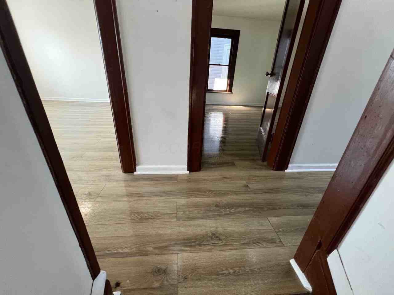 1031 Linwood Ave - Photo 5 of 14