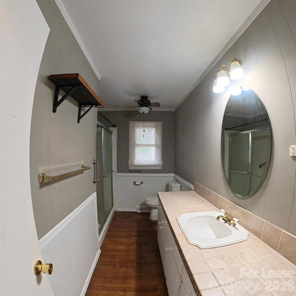 318 Fulton St - Photo 6 of 11