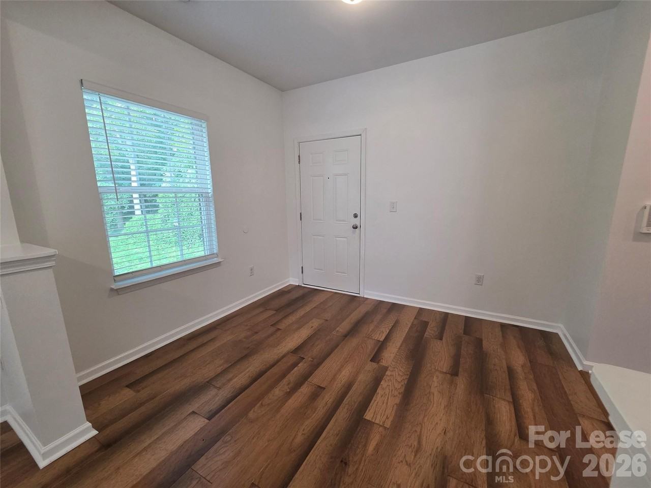 21510 Aftonshire Dr - Photo 6 of 11