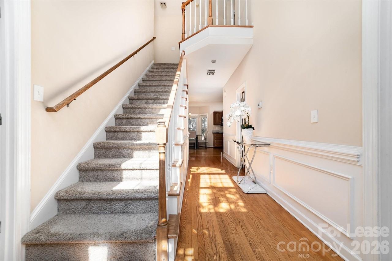 6401 Morningsong Ln - Photo 5 of 36
