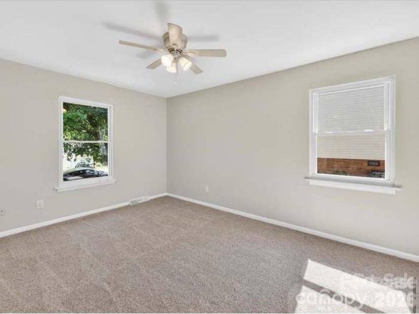 10909 Tradewinds Ln - Photo 6 of 17