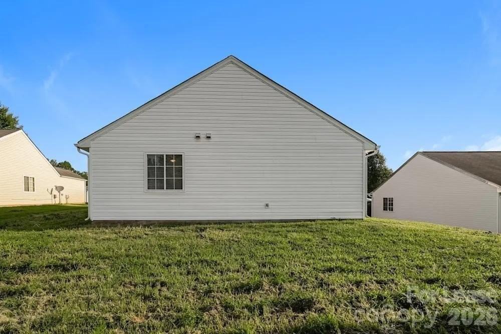3737 Foxton Dr - Photo 2 of 7