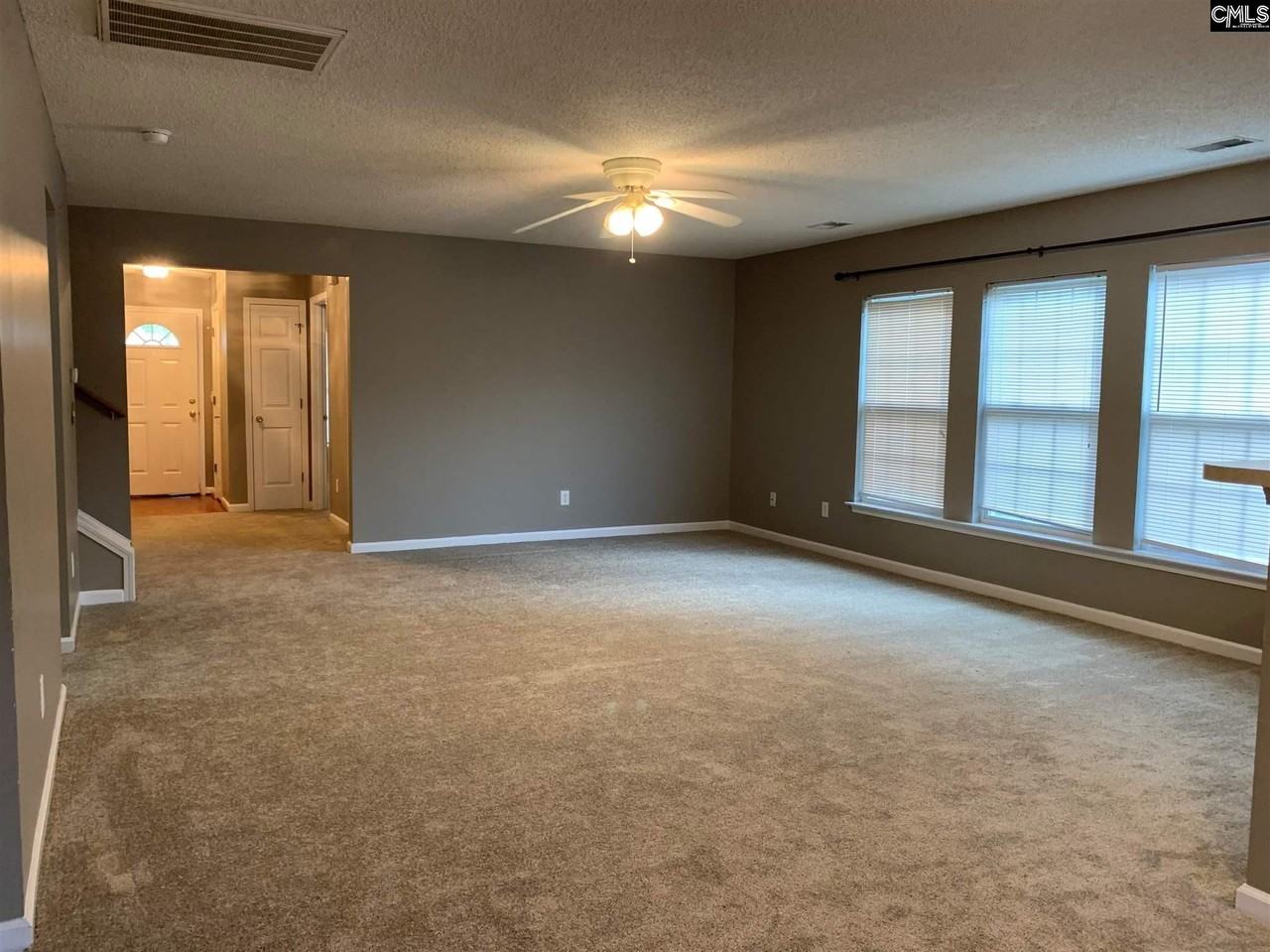 113 Baltic Ct - Photo 4 of 19