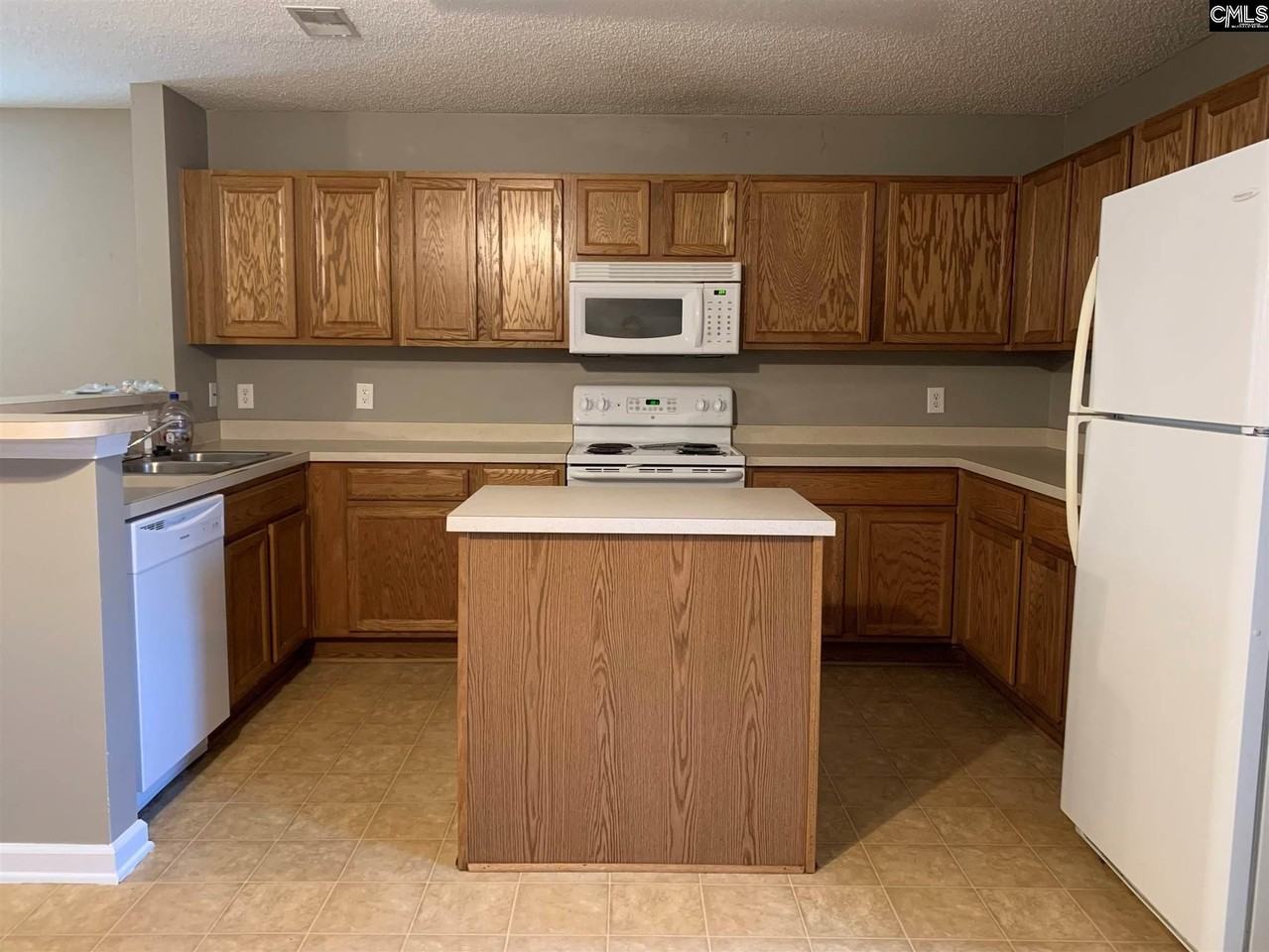 113 Baltic Ct - Photo 5 of 19