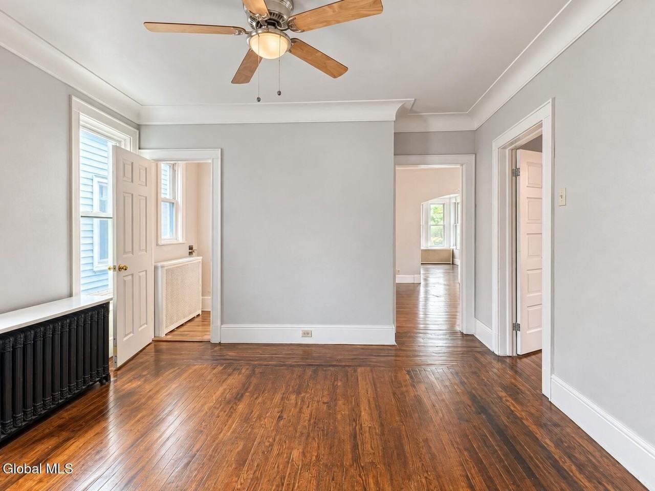 359 Forest Ave - Photo 2 of 10