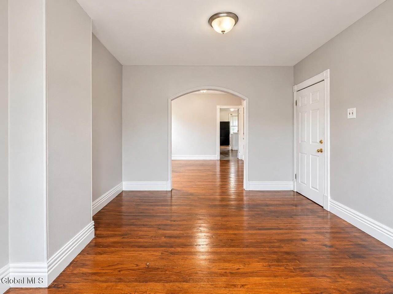 359 Forest Ave - Photo 5 of 10