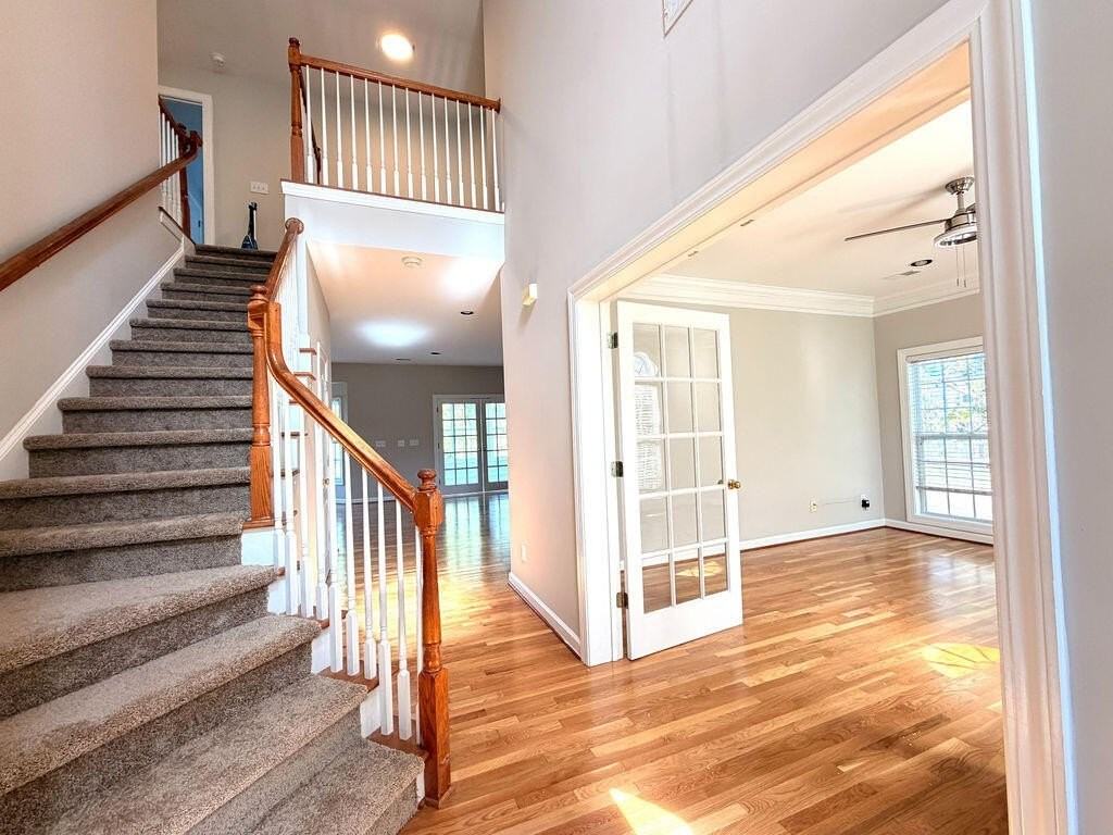 1537 Oakhurst Dr - Photo 3 of 37