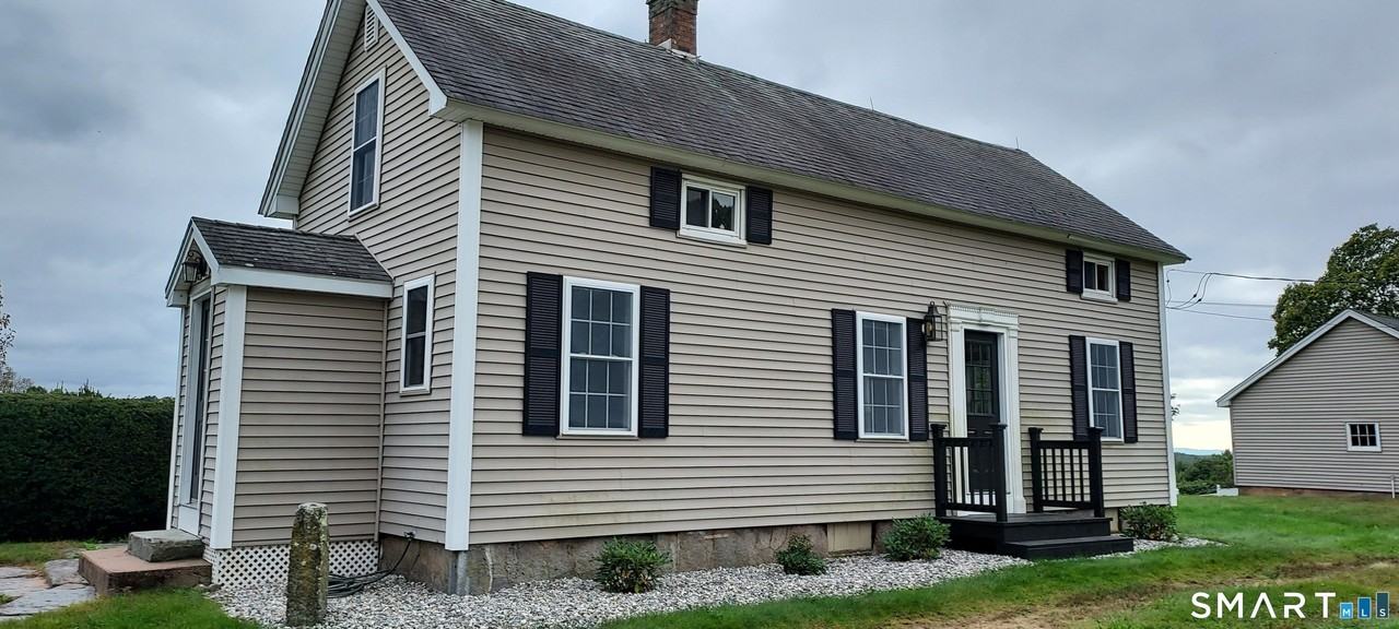 2996 Hebron Ave - Photo 3 of 23