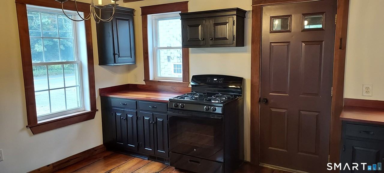 2996 Hebron Ave - Photo 6 of 23