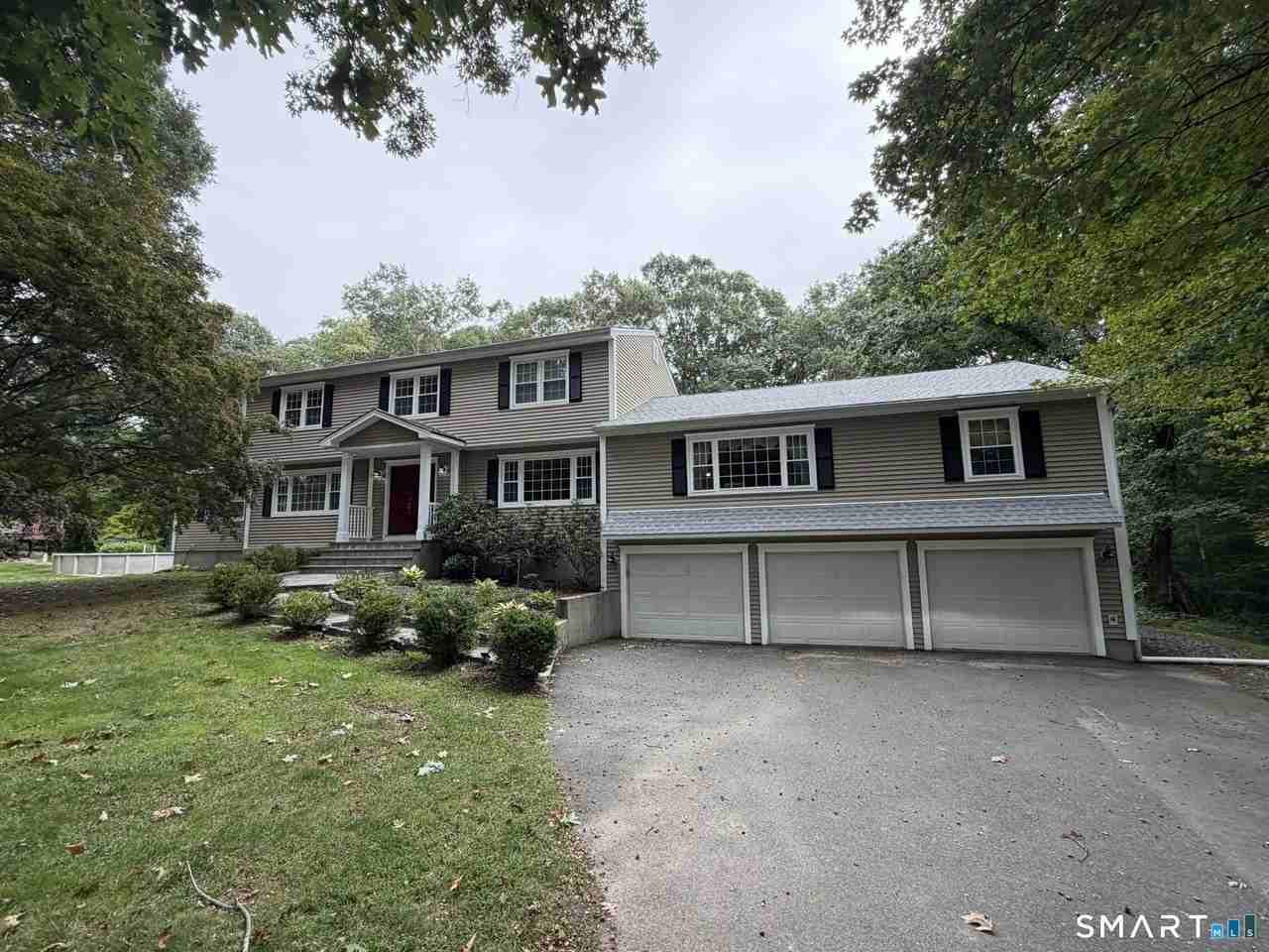 76 Bunker Hill Dr - Photo 2 of 18