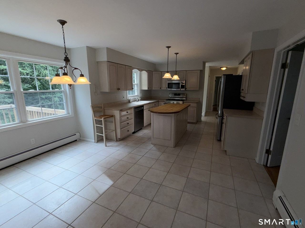 76 Bunker Hill Dr - Photo 6 of 18
