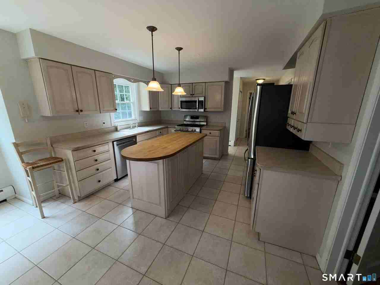 76 Bunker Hill Dr - Photo 7 of 18
