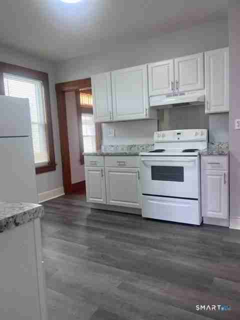 183 Hawley Ave - Photo 2 of 12