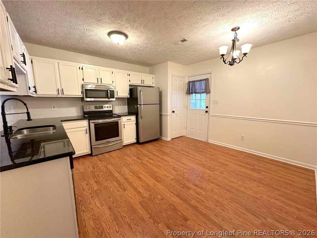 2229 Mossy Cup Ln - Photo 7 of 14