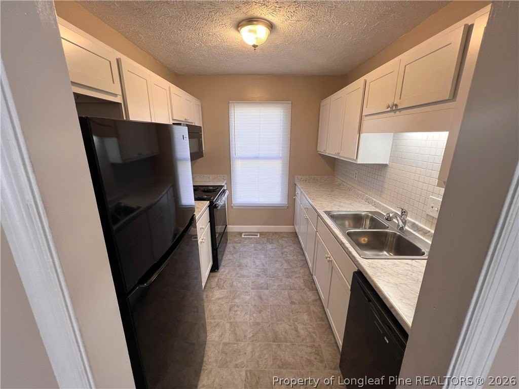 4152 Village Dr - Photo 7 of 18