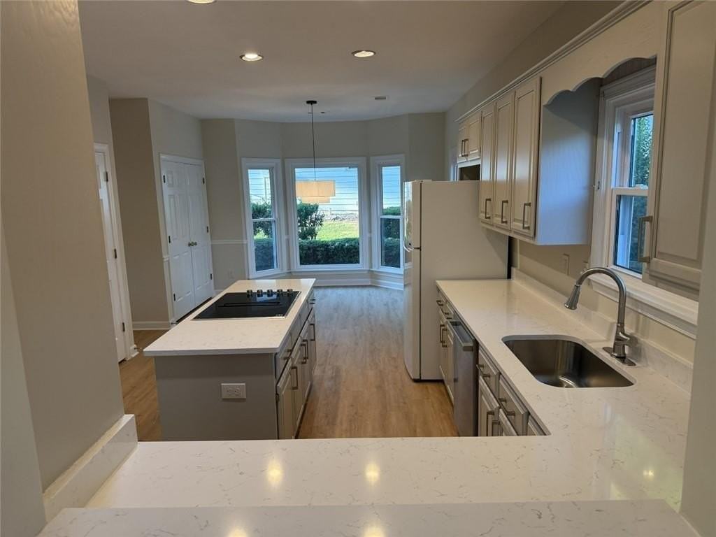 525 Birch Forest Ln - Photo 6 of 44