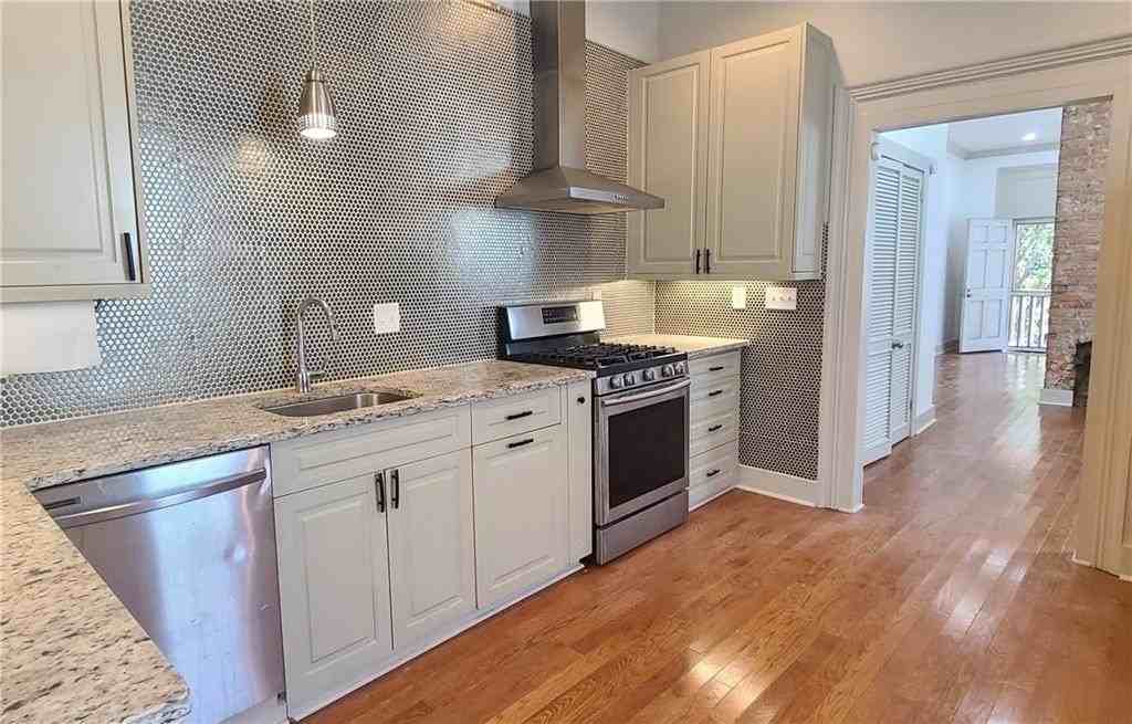 357 Cameron St Se - Photo 7 of 10