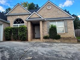 featured image of 2360 Pettit Dr