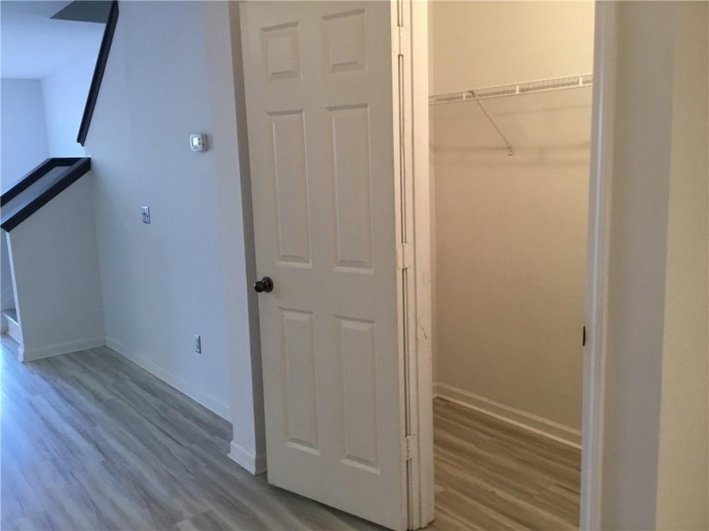 3366 Fernview Dr - Photo 4 of 29