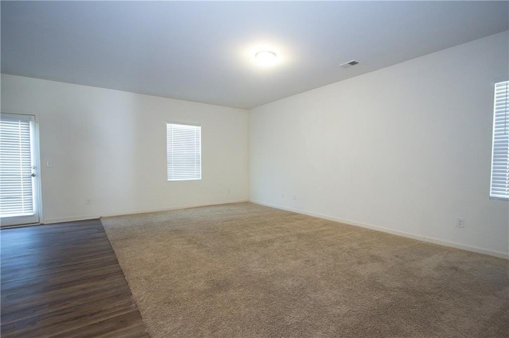 222 Sinclair Way - Photo 4 of 34