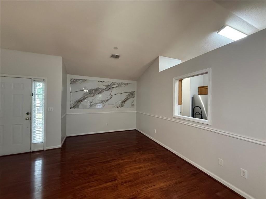 5873 Riverside Walk Dr - Photo 4 of 16