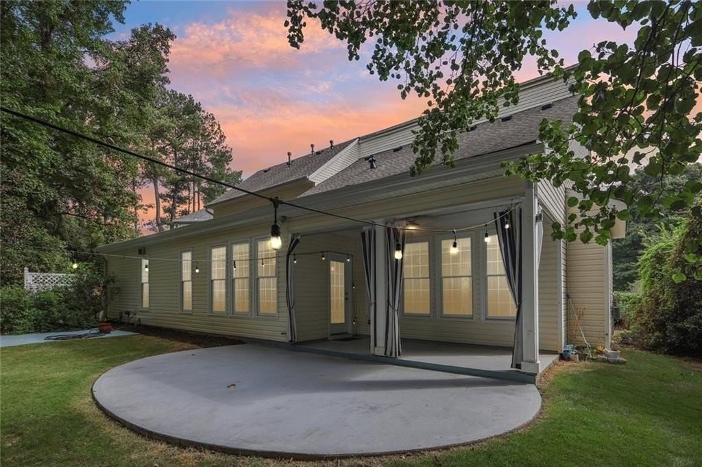 225 W Brookhollow Ct - Photo 2 of 50