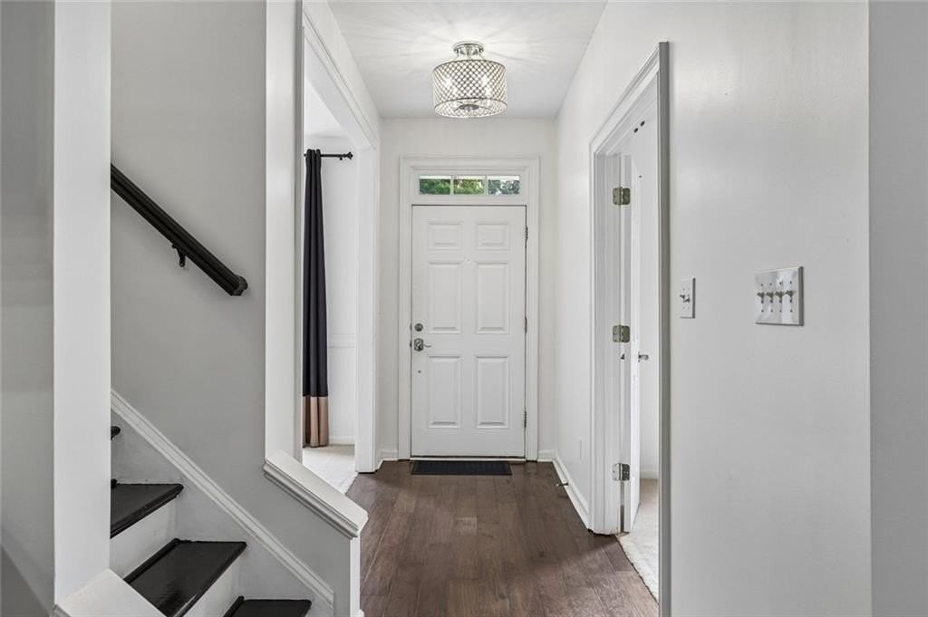 225 W Brookhollow Ct - Photo 5 of 50