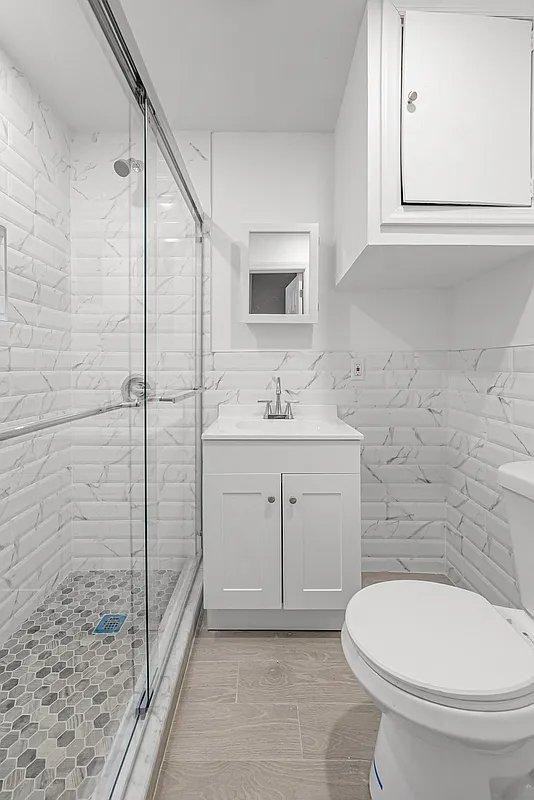 901 Dekalb Ave - Photo 4 of 4