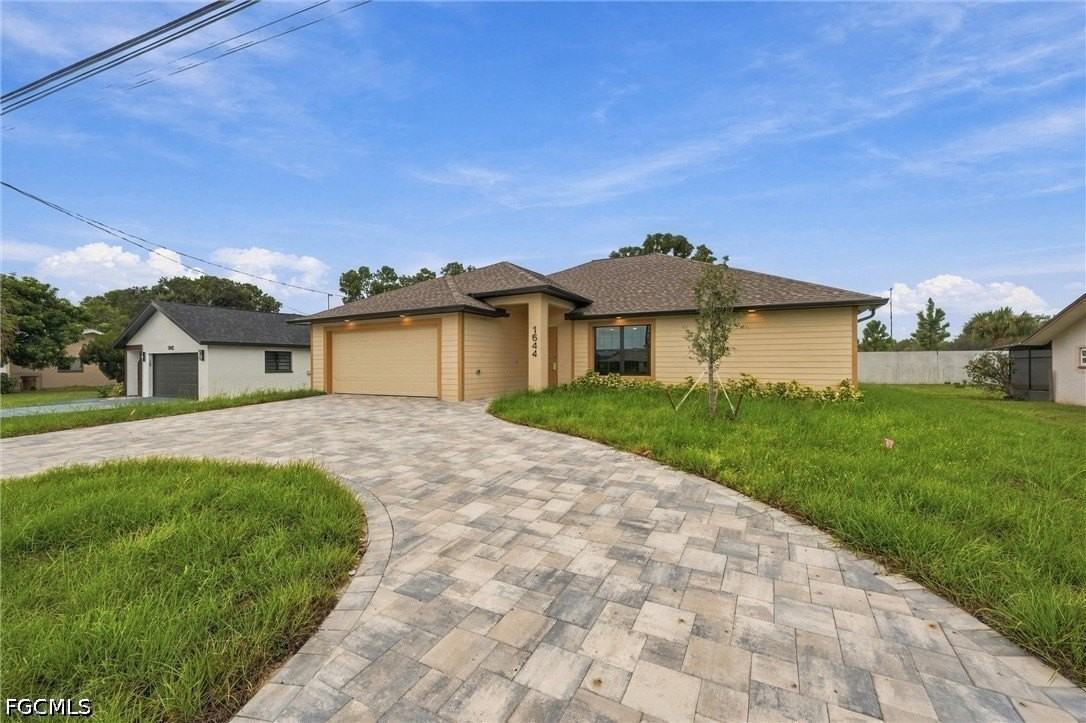 1644 Coral Point Dr - Photo 4 of 35