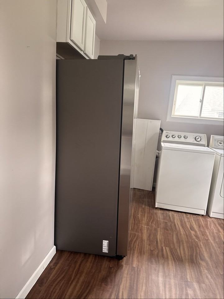 389 Fond Du Lac St - Photo 2 of 4