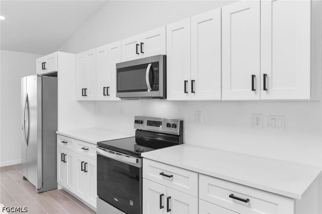 2221 Nw 43rd Ave - Photo 5 of 27