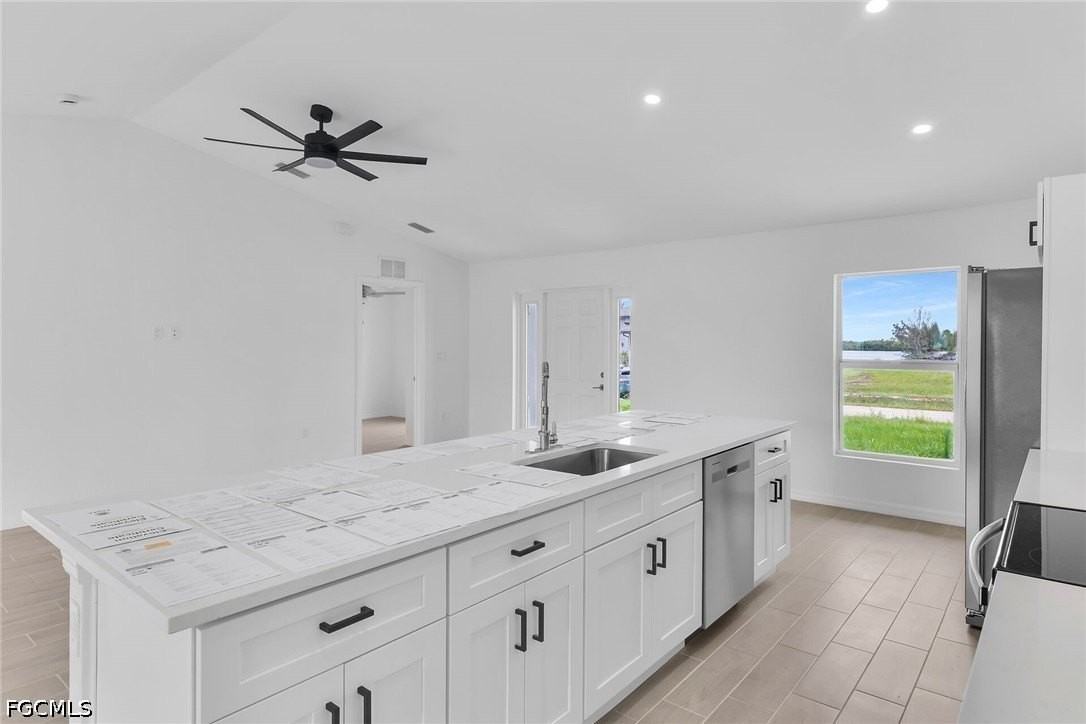 2221 Nw 43rd Ave - Photo 6 of 27
