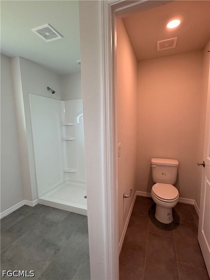 2901 Nw 18th Ave - Photo 6 of 21