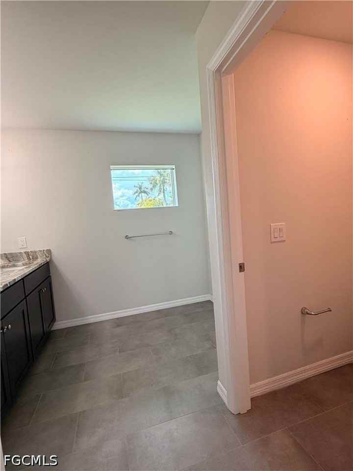 2901 Nw 18th Ave - Photo 7 of 21