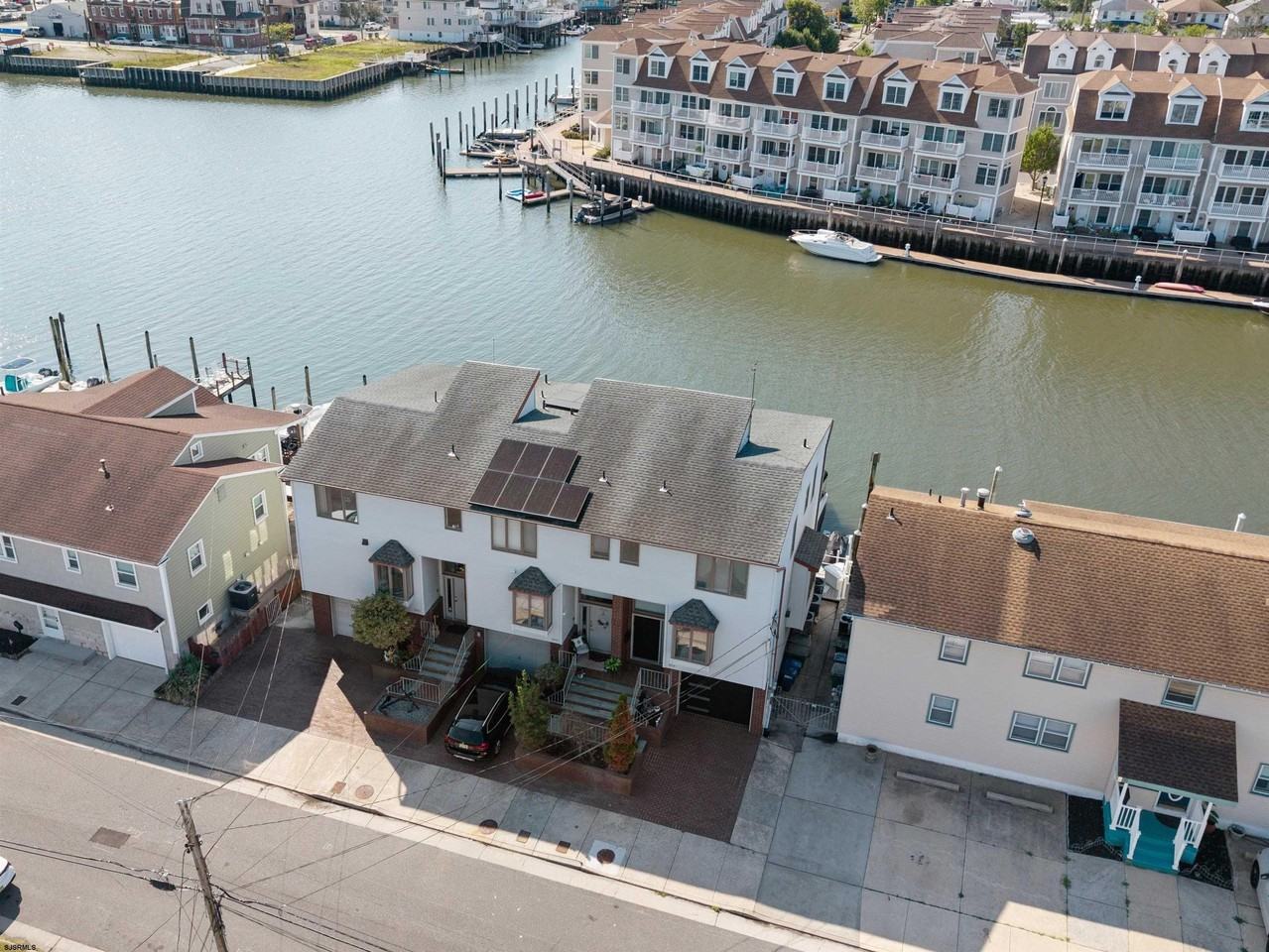 3914 South Blvd - Photo 2 of 19