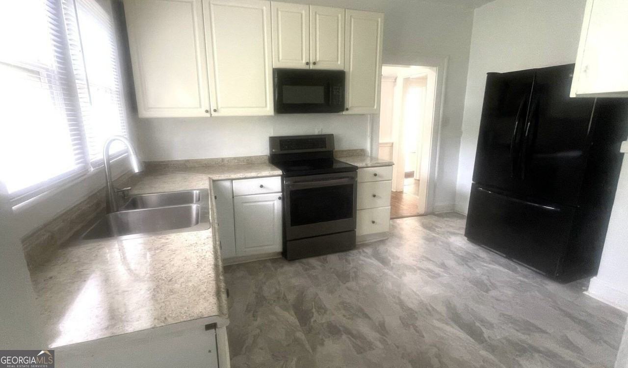 770 N Evelyn Pl Nw - Photo 3 of 11