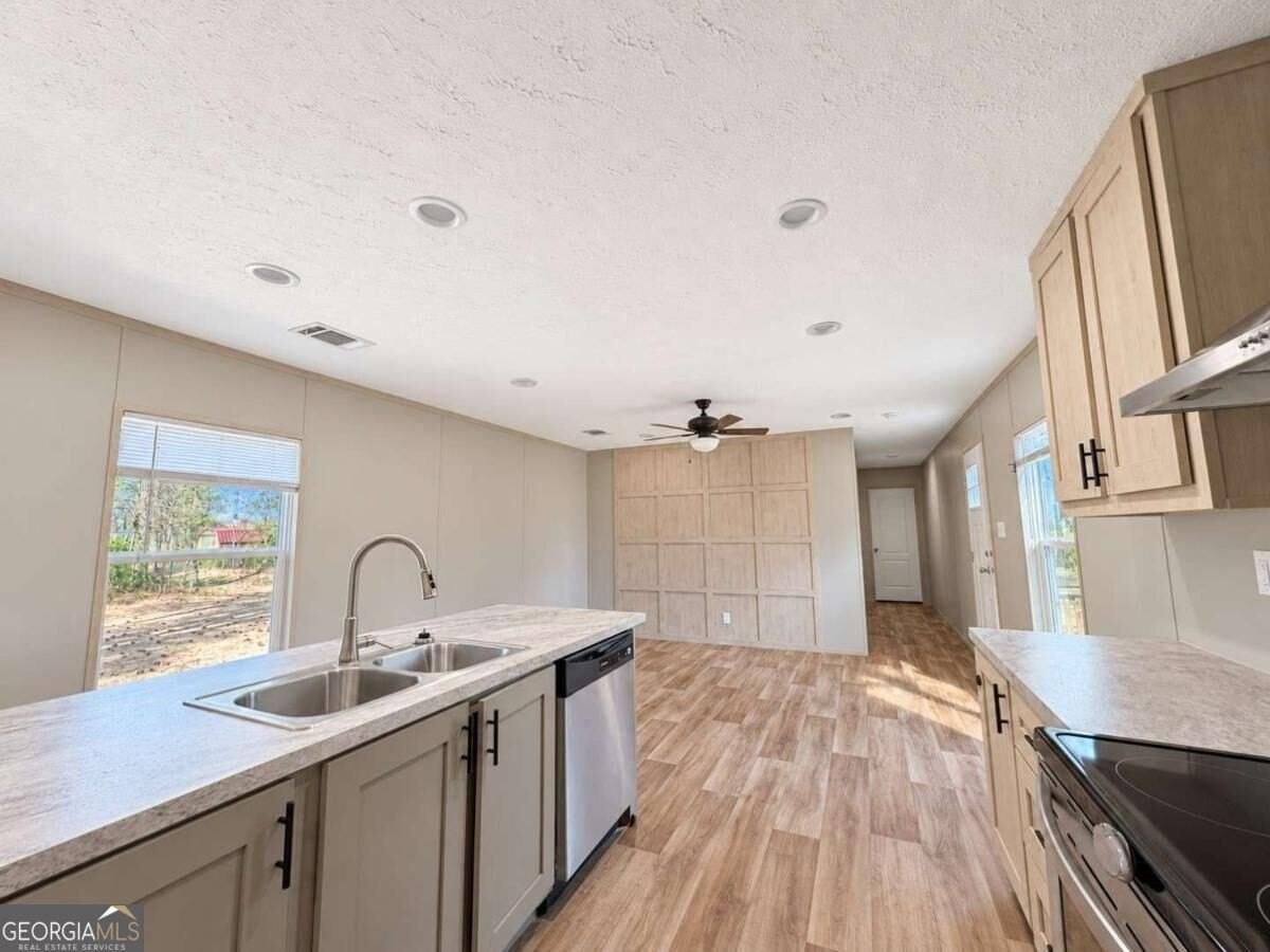 68 Rockys Pl - Photo 7 of 30