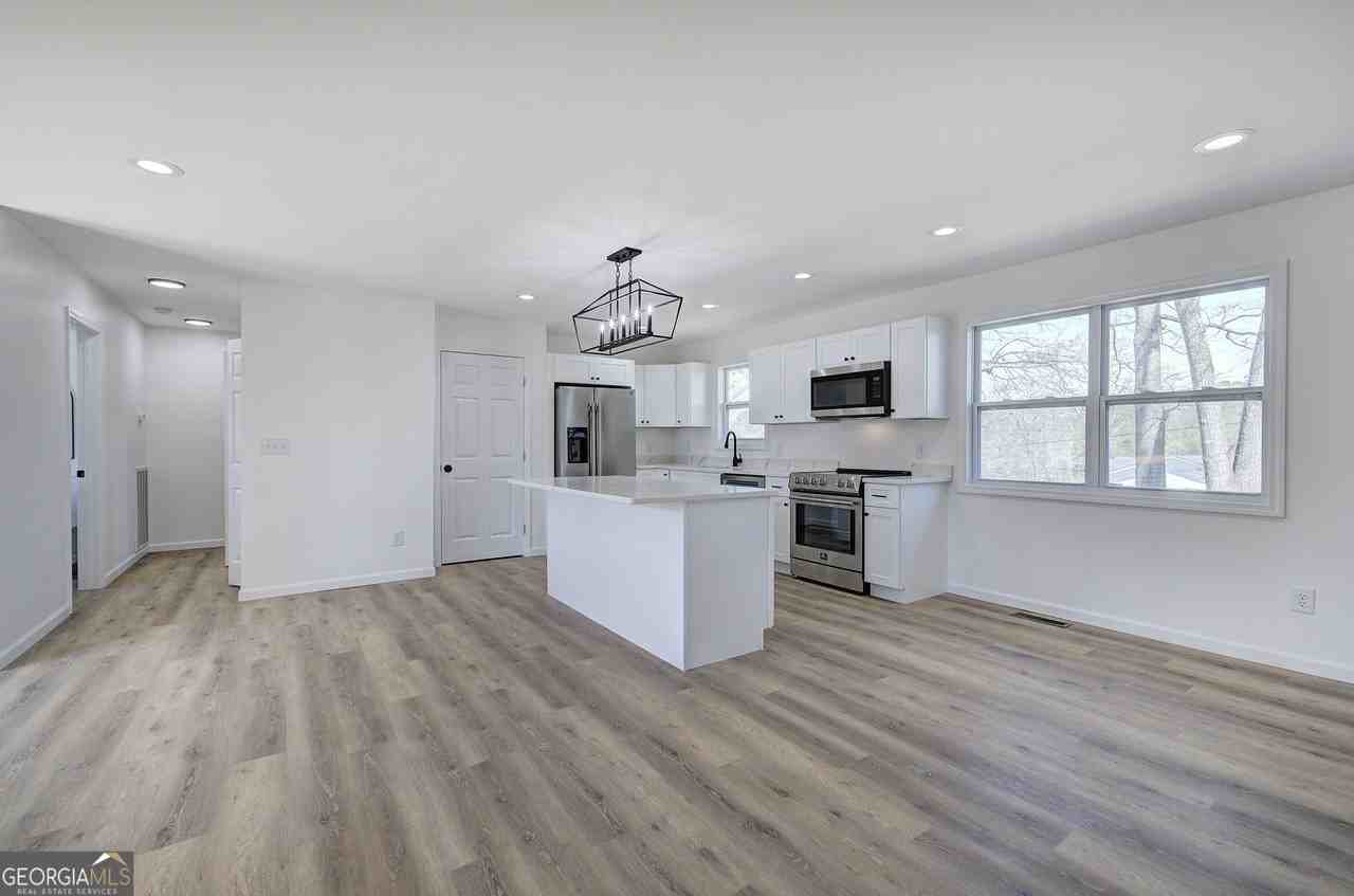 516 Baxter Rd Se - Photo 7 of 39