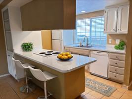 featured image of 3154 Country Club Dr #1