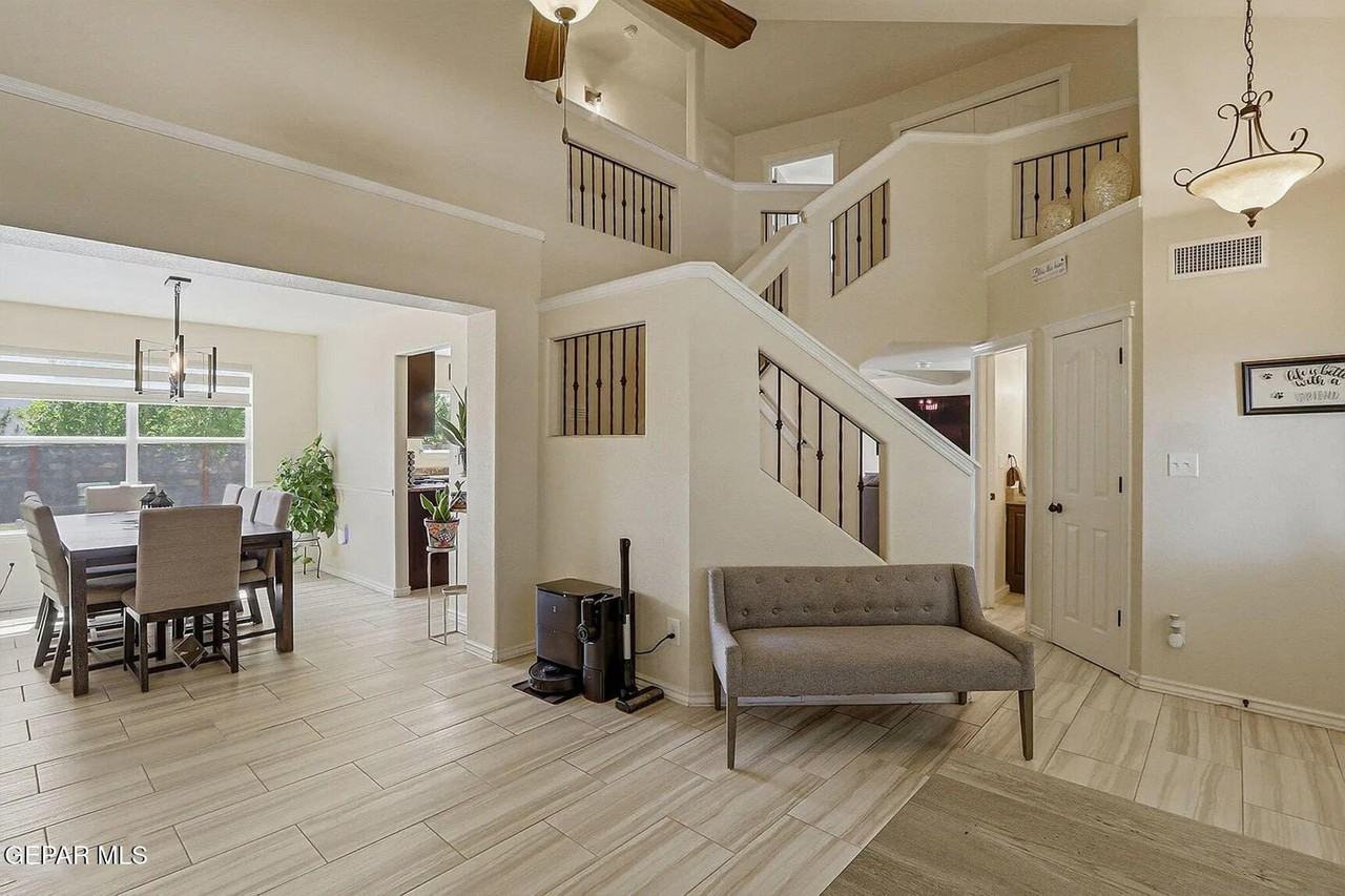 600 Valley Plum Ave - Photo 3 of 11