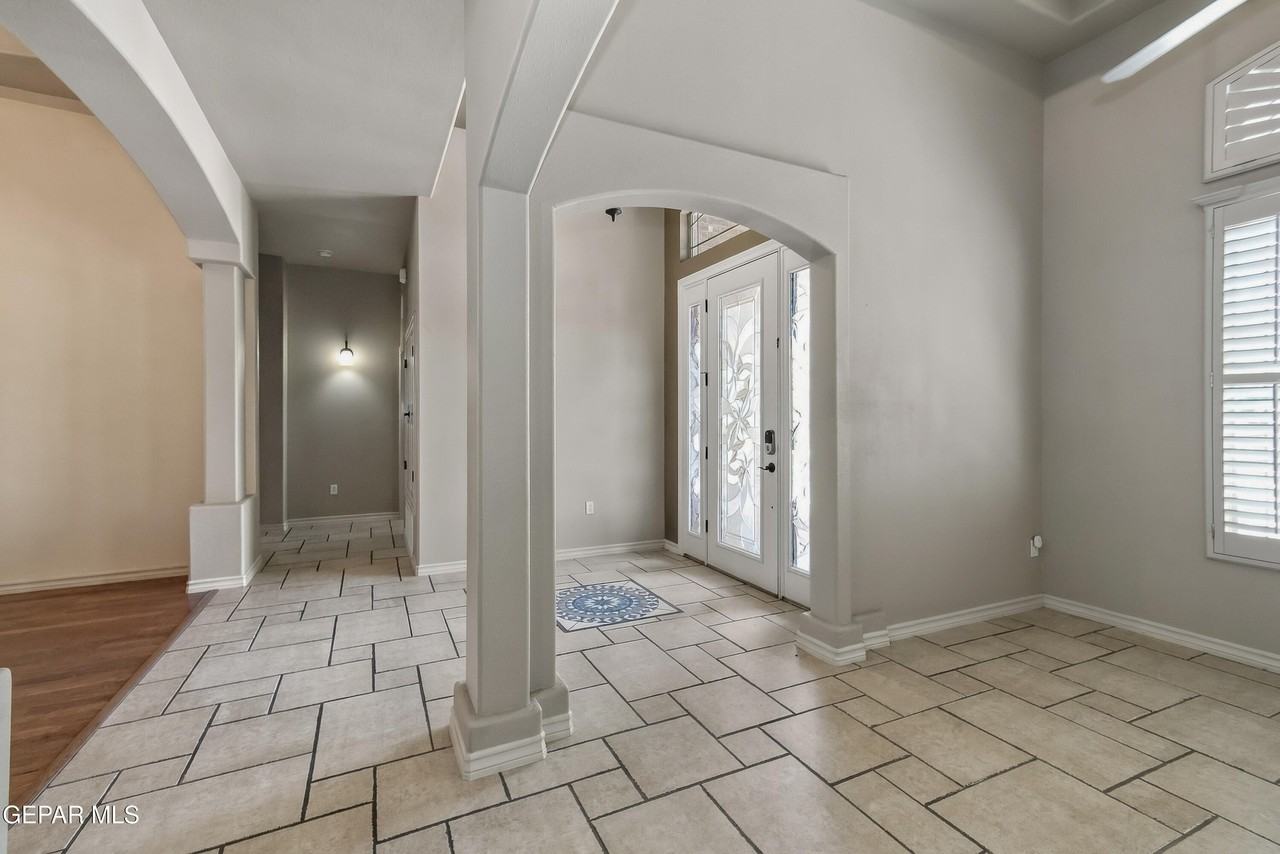 6497 Yerba Verde St - Photo 5 of 48
