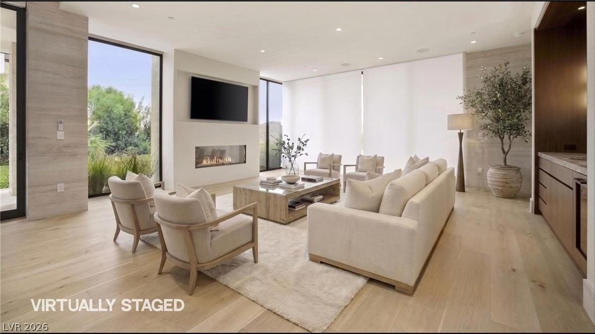 11675 Discovery Canyon Dr - Photo 5 of 23