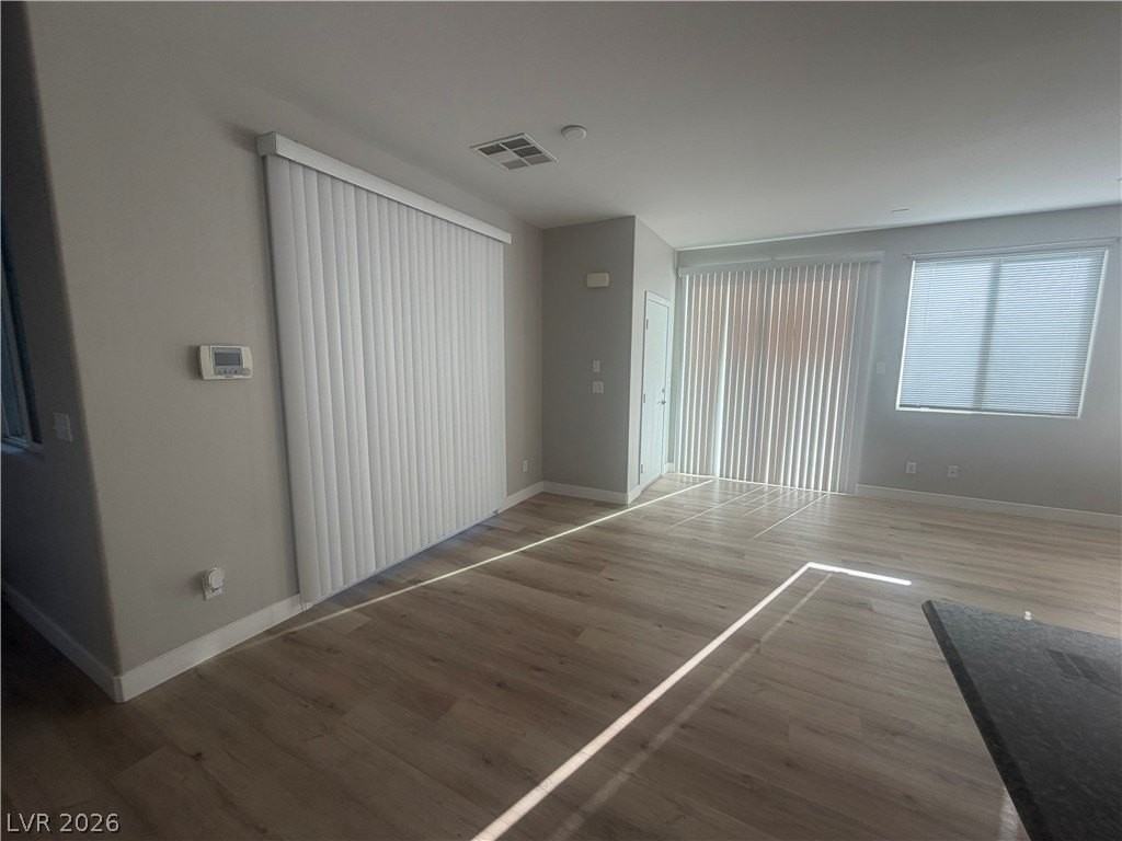8481 Bellery Ave - Photo 4 of 33