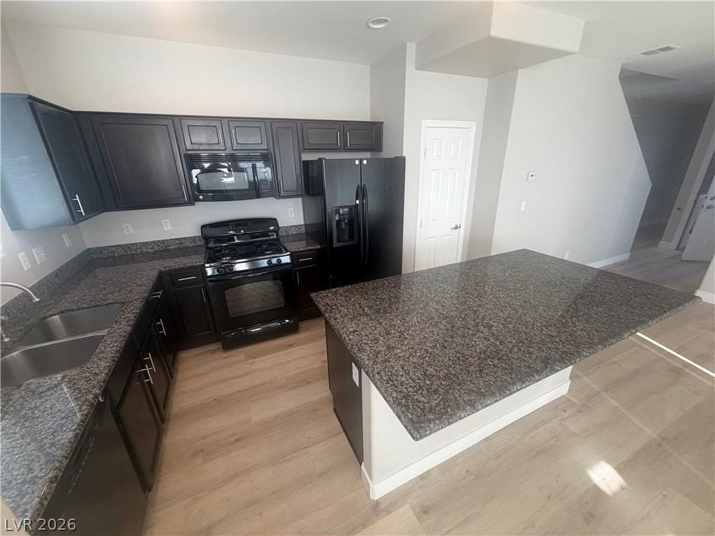 8481 Bellery Ave - Photo 6 of 33