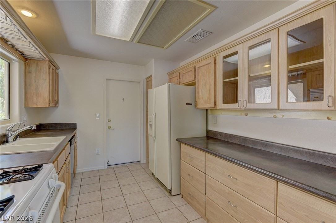 10028 Bundella Dr - Photo 7 of 21