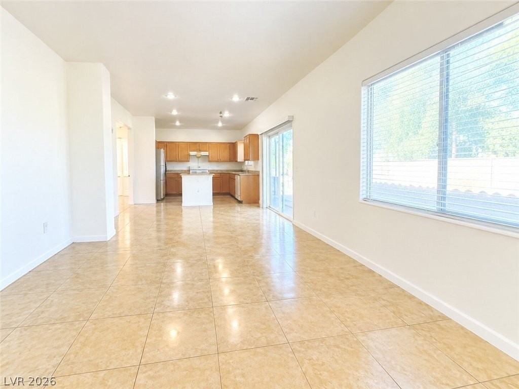6546 Marco Vista Ave - Photo 7 of 30