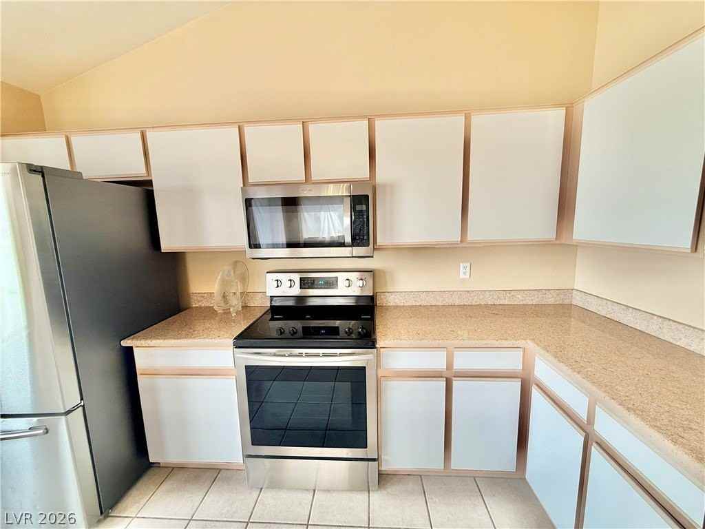 5908 E Badlands Ln - Photo 4 of 19