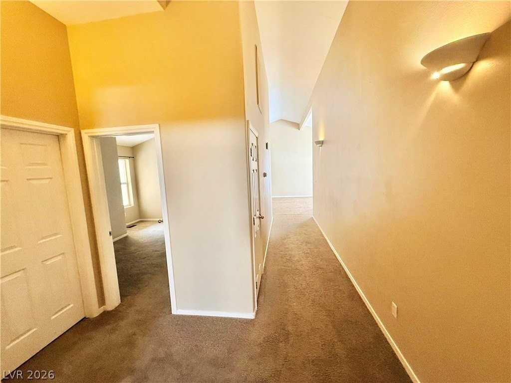 5908 E Badlands Ln - Photo 7 of 19