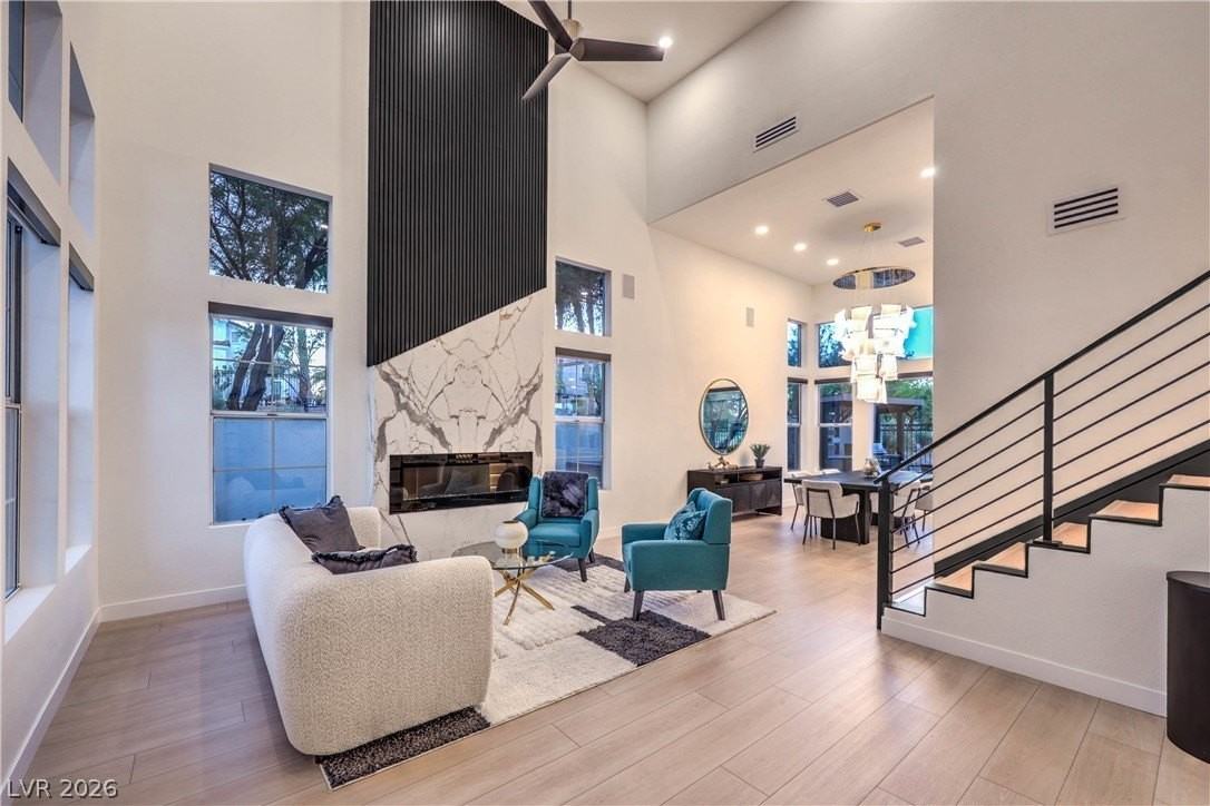 8432 Paseo Vista Dr - Photo 6 of 45