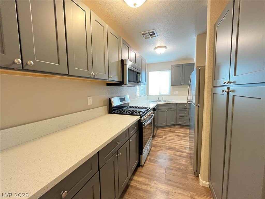 6633 Lund Dr - Photo 7 of 23
